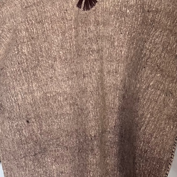 BEAUTIFUL NEW Peruvian HANDMAID ALPACA WOOL SWEATER (Cardigan). - Picture 13 of 16